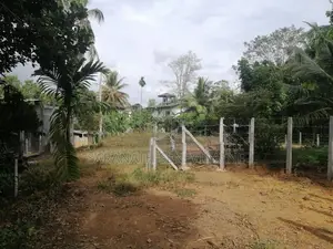 Land For Sale in Pitipana Pansala Junction Homagama
