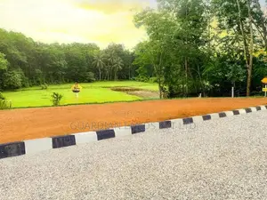 Peaceful Area Land for Sale in Meeriyagalla