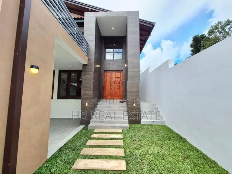 Battaramulla Designed Luxury Two Story House For Sale