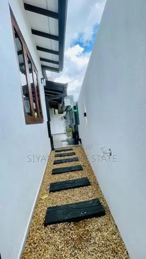 Beautiful House for Sale Athurugiriya