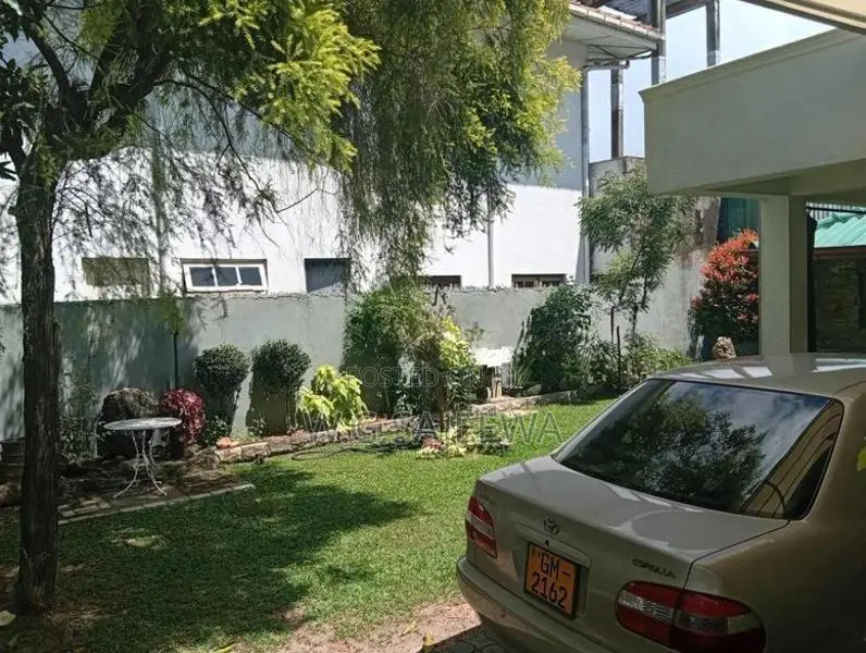 20perch 2story House for sale in Negombo