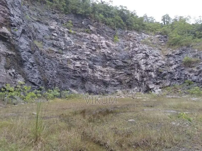Ongoing Quarry Land for Sale in Hanwella