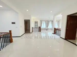 Luxury House Sale in Thalawathugoda