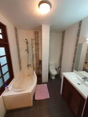 Fully Furnished Luxury First-Floor Apartment for Rent – Mount Lavinia