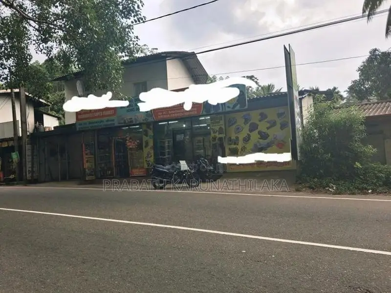 වාණිජමය ගොඩනැගිල්ල විකිණීමට Gampola