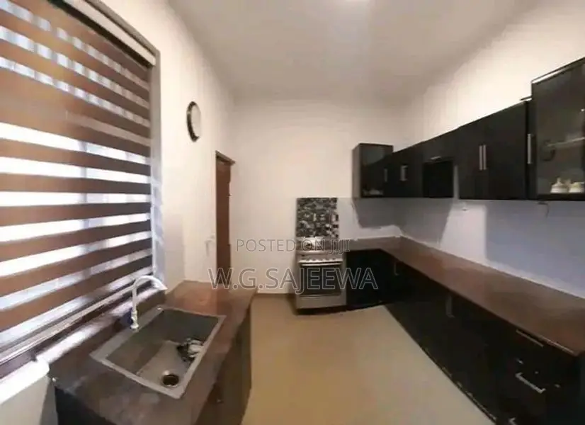 commercial or Residential 2 Storey house rent in Battaramulla