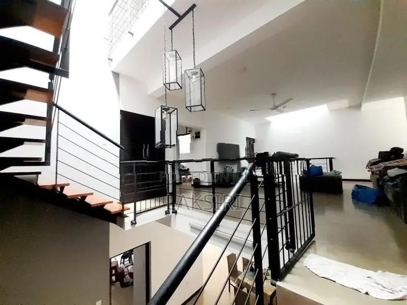 Solar Electricity Fully Furnished Luxury House Rent Kohuwala Nugegoda