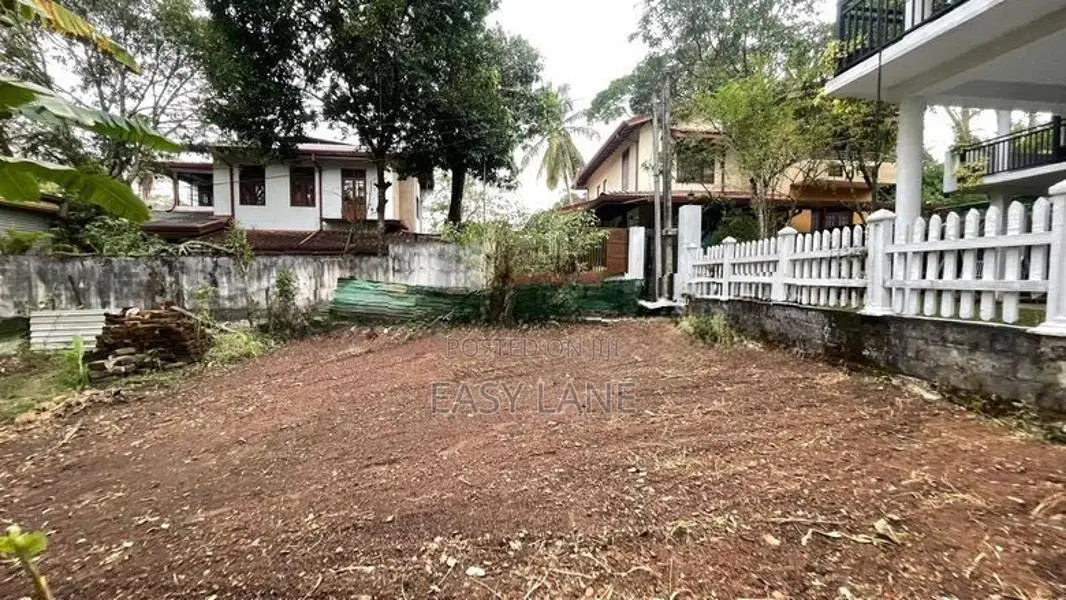 ගම්පහ – ඔරුතොට පාරේ සුපිරි ඉඩමක් විකිණීමට