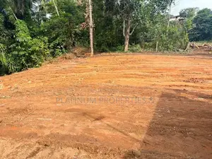 43 Perches Land For Sale In Athurugiriya