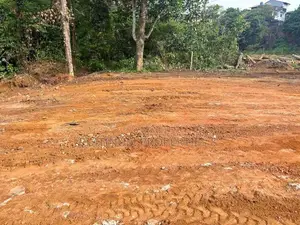 43 Perches Land For Sale In Athurugiriya