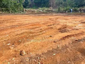 43 Perches Land For Sale In Athurugiriya