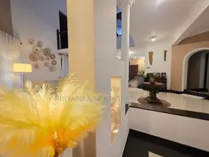 බෝකුන්දර පර්චස් 18 ක සුකෝපබෝගී තෙමහල් නිවස විකිනීමට