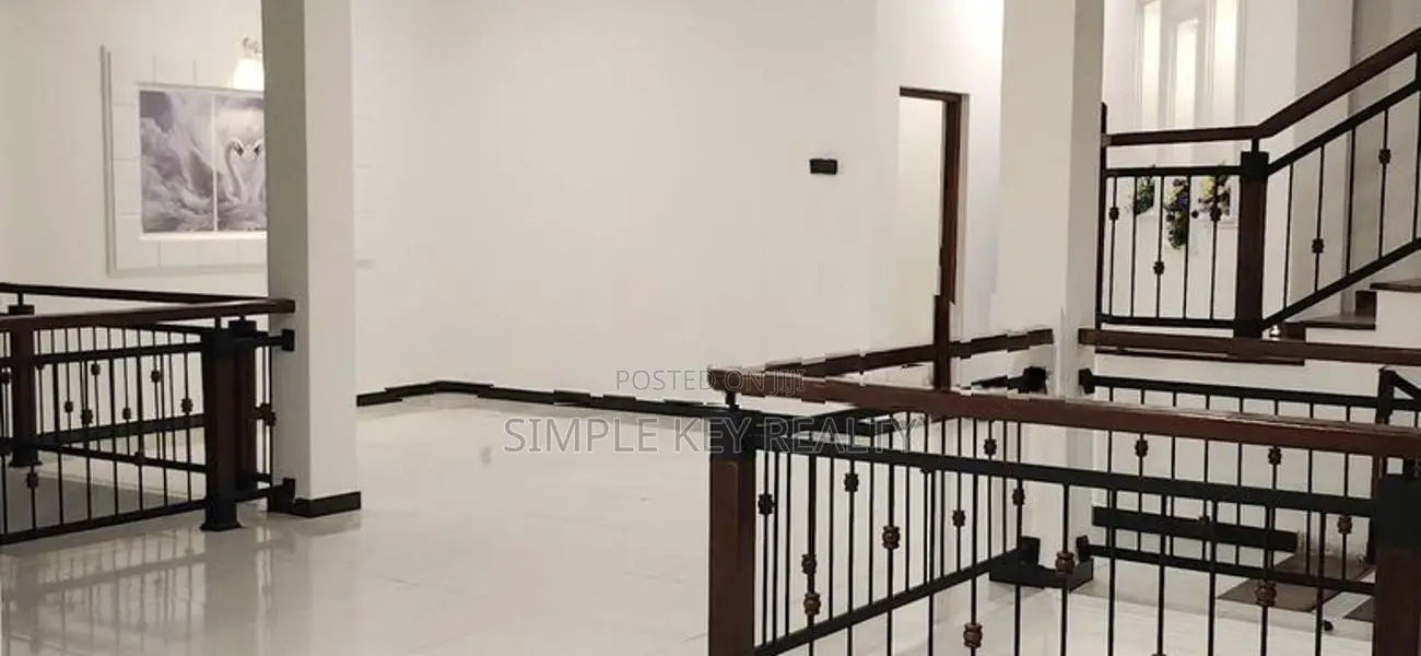BB62-Beutiful three store house for sale in gampaha yakkala road
