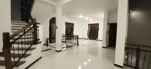 BB62-Beutiful three store house for sale in gampaha yakkala road