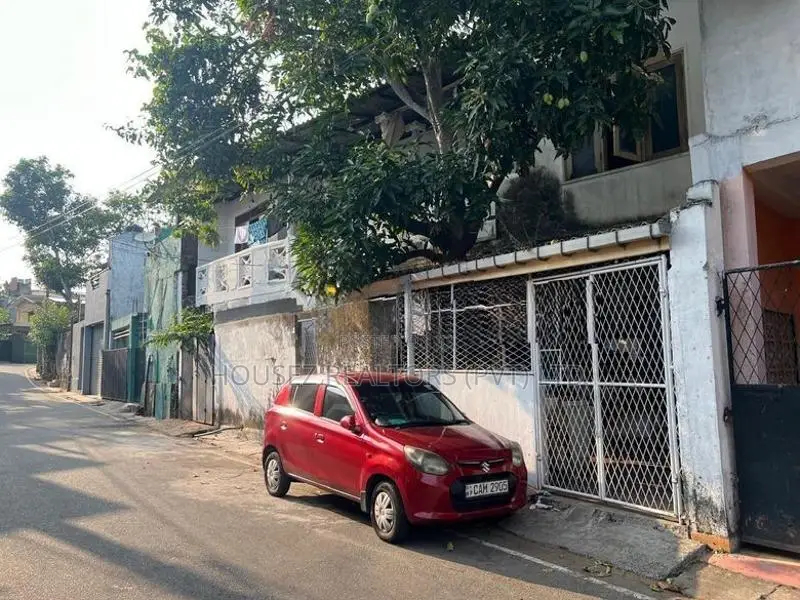 Two-Story House for Sale – Mount Lavinia
