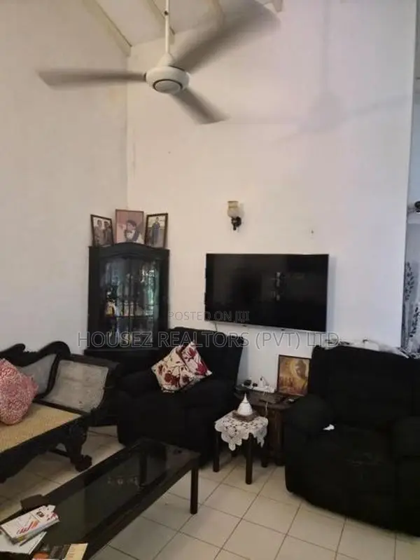 Modern Home for Sale – Athurugiriya