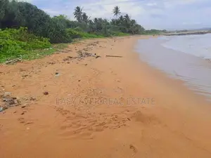 වත්තලින් සුපිරිම Land