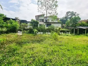 පොල්ගහවෙල නගර මධ්‍යයේ වටිනා බිම් කොටසක් විකිණීමට