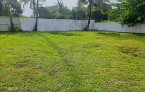 වත්තලින් සුපිරිම Land
