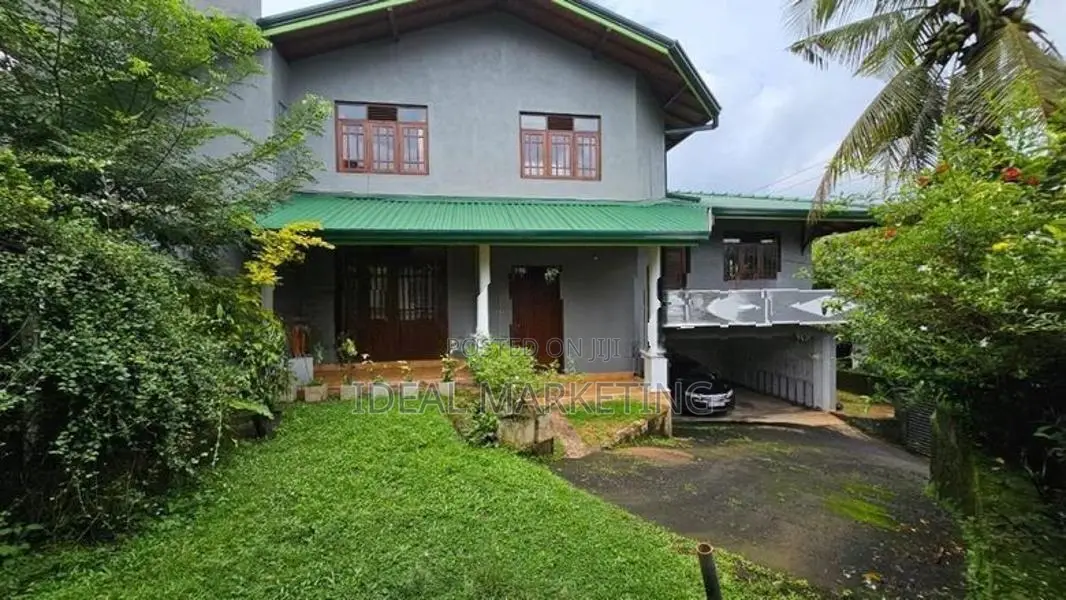 Kaduwela - Two Storied House for Sale