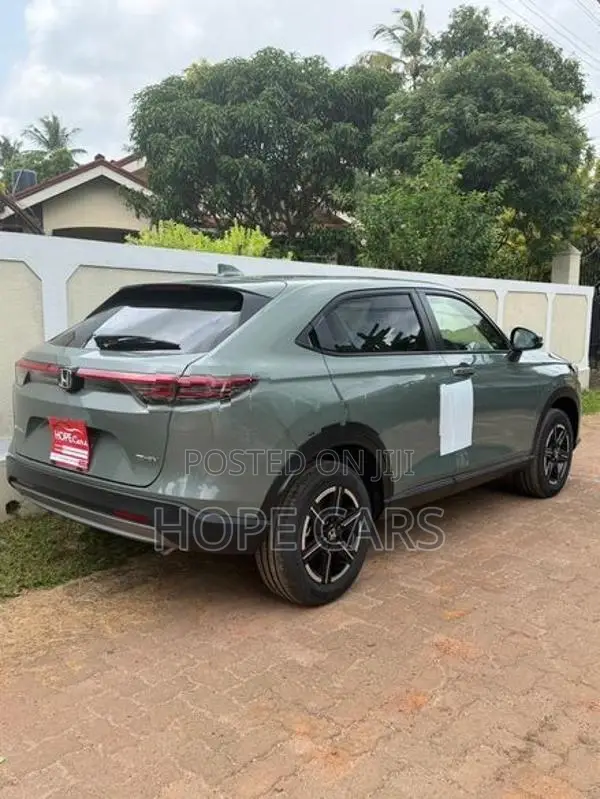 Honda Vezel X Grade 2025
