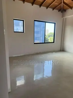 Spacious Residential House for Rent - Colombo 5 (EM759)