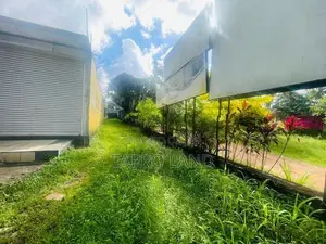 Hardwear Building and Land for Sale in Kuliyapitiya