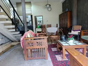 4.2 perches 2 storey 4BR house for sale in ratmalana dharmarama road
