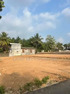 Land for Sale Makubura