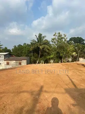 Land for Sale Makubura