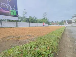 Best Land for Sale in Polgsovita Piliyandala Kahathuduwa