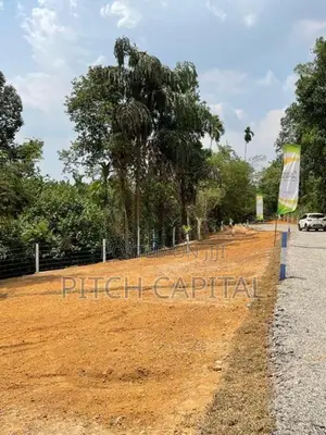219 හෝමාගම හංවැල්ල බස් පාර ළඟින් ඉඩම් මිගොඩ