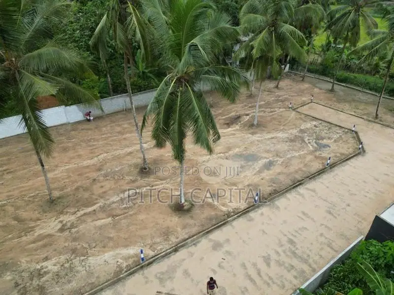 අතුරුගිරිය මිලේනියම් අපූරු ඉඩමක්