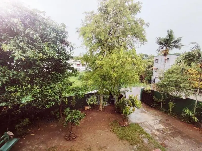 පදිංචියට සෑදු ලස්සන දෙමහල් නිවසක් සමග පරිචස් 18ඉඩමක්විකිනිමට පන්නපිටිය