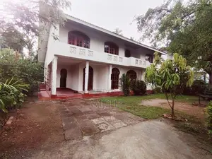 පදිංචිවියට සෑදු දෙමහල් නිවසක් සමග ඉඩමක් විකිණීමට පන්නපිටිය