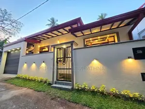 Brand New Mordern House in Diyagama