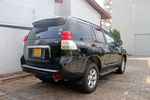 Toyota Land Cruiser Prado 2010