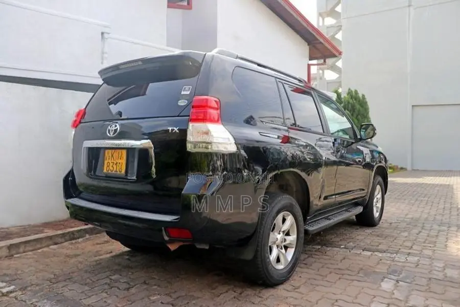 Toyota Land Cruiser Prado 2010