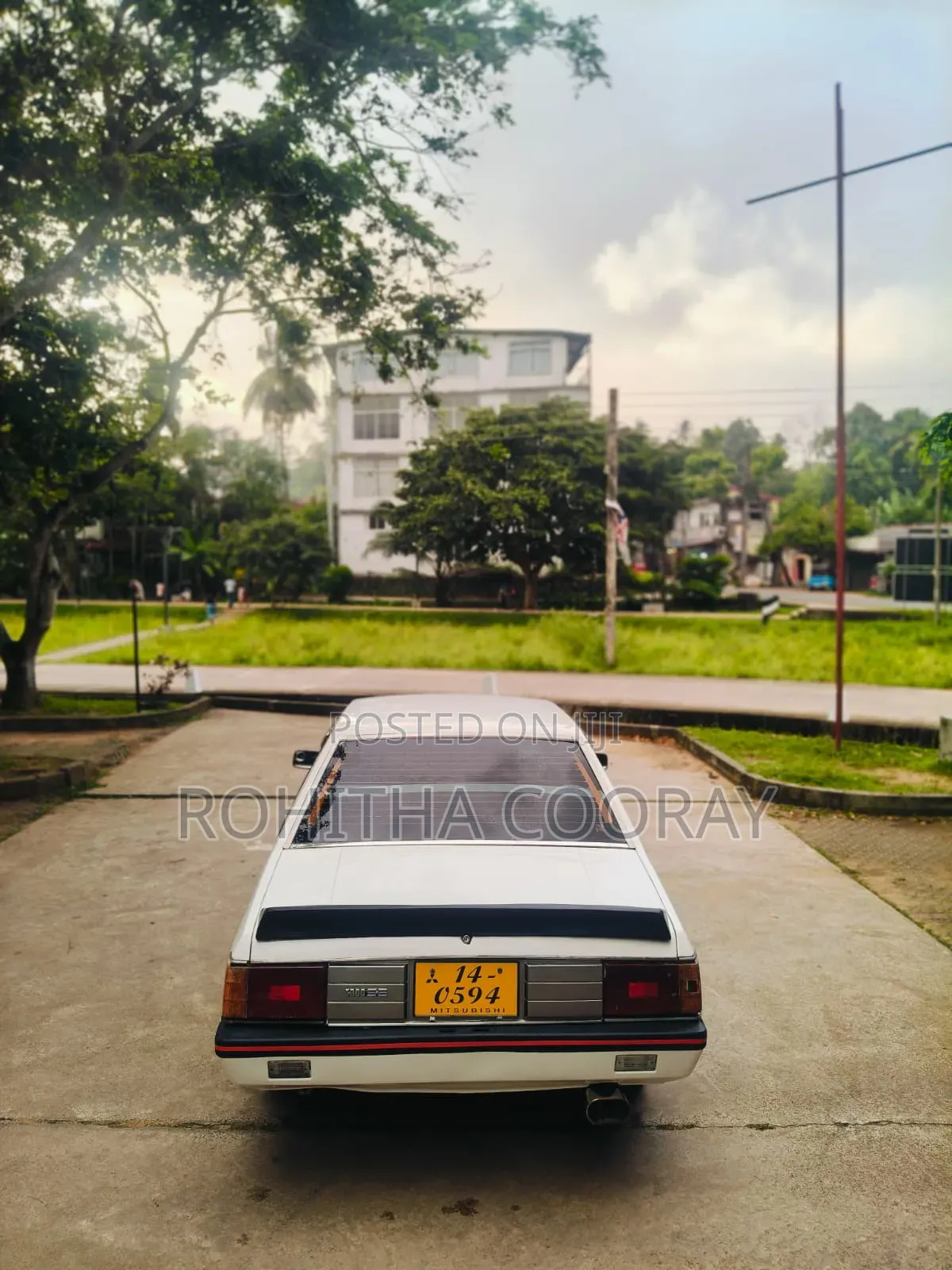 Mitsubishi Lancer 1992 White