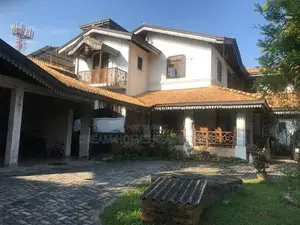 Spacious 7-Bedroom House for Sale – Near Kiribathgoda