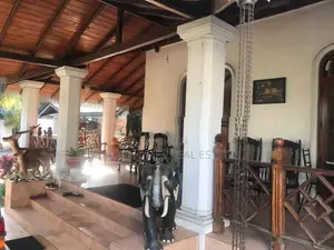 Spacious 7-Bedroom House for Sale – Near Kiribathgoda