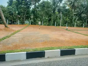 Best luxury land for sale in watareka