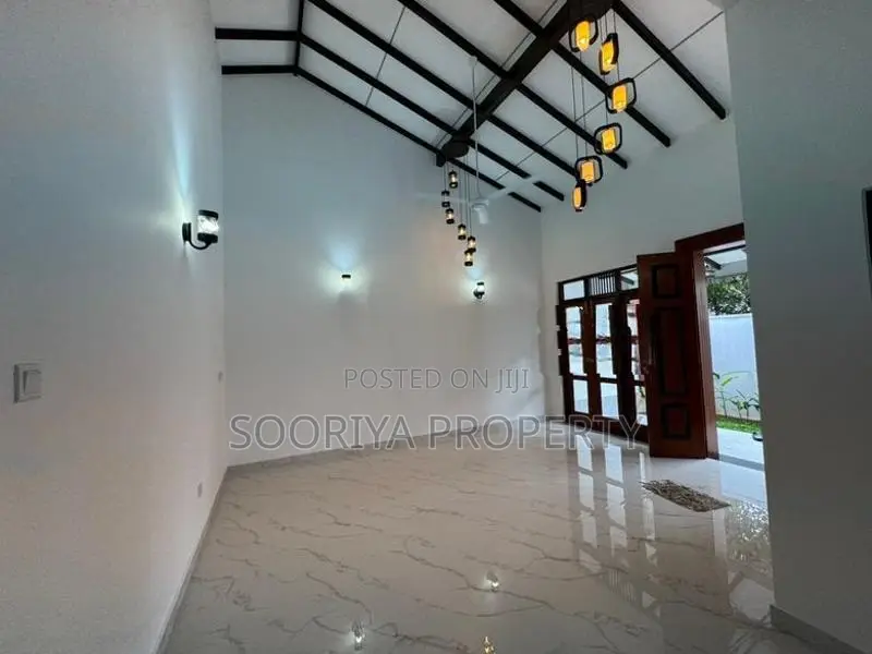 Spacious Brand New House for Sale in Piliyandala