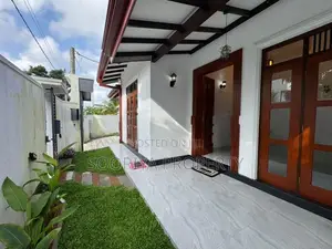 Beautiful Brand New House for Sale in Kesbewa Town