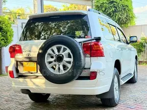 Toyota Land Cruiser V8VX 2013