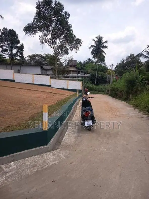 Super Luxury Land for Sale in Homagama -Pitipana