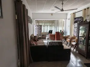 5Bedroom House for sale in seeduwa