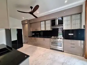Beautiful Super Luxury House for Sale in Battaramulla