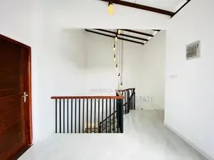 New Luxury Two-Storey Family House in Athurugiriya