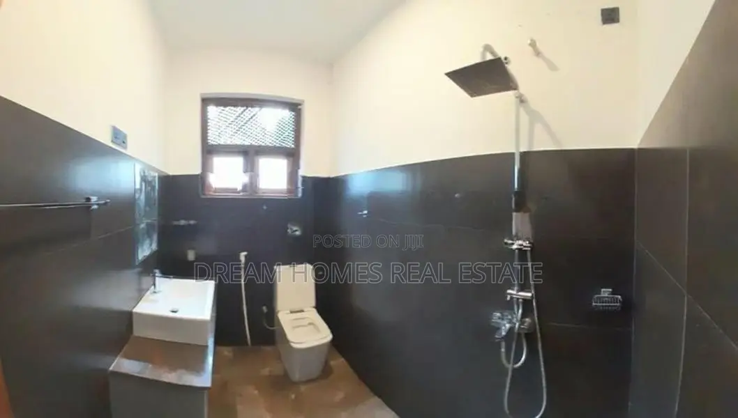 Fully Furnished Air-Conditioned House for Rent – Nawinna